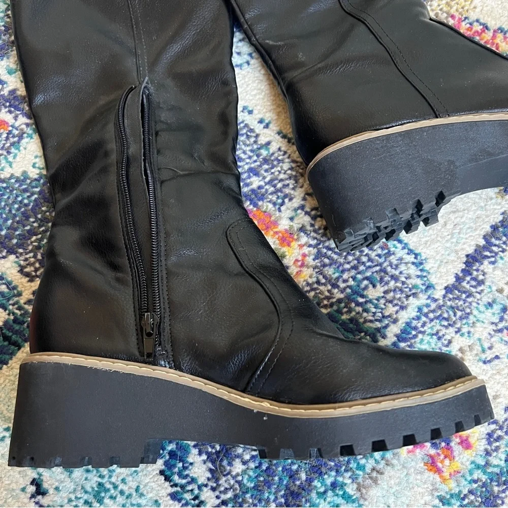 Dolce Vita High lug sole boots from size 8.5 black